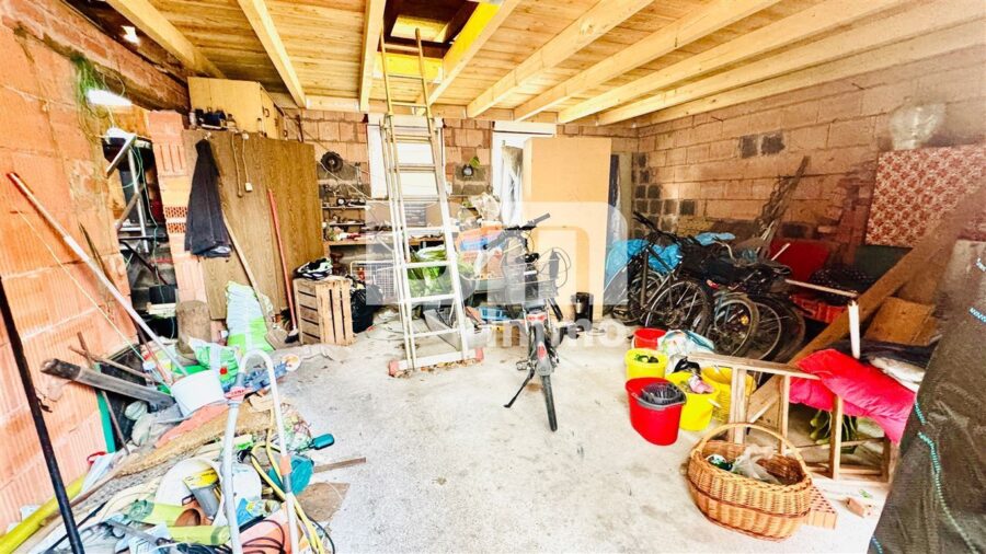 1 - 2 Familienhaus inkl. Anbau BJ 1995 in hervorragender Lage mit Gartenbereich und Nebengebäude - Doppelgarage / Nebengebäude
